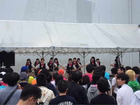 idol-yokocho-natsu-matsuri-2015-jelno-outdoor-stage