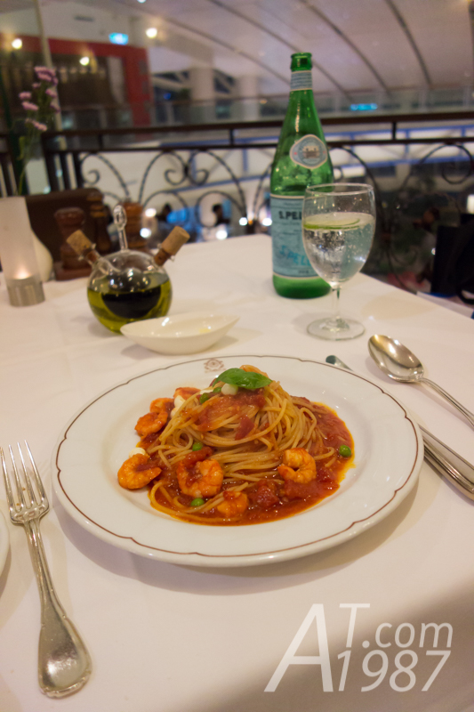 TRASTEVERE Taipei – Spaghetti al Pomodoro con Gamberetti e Mozza